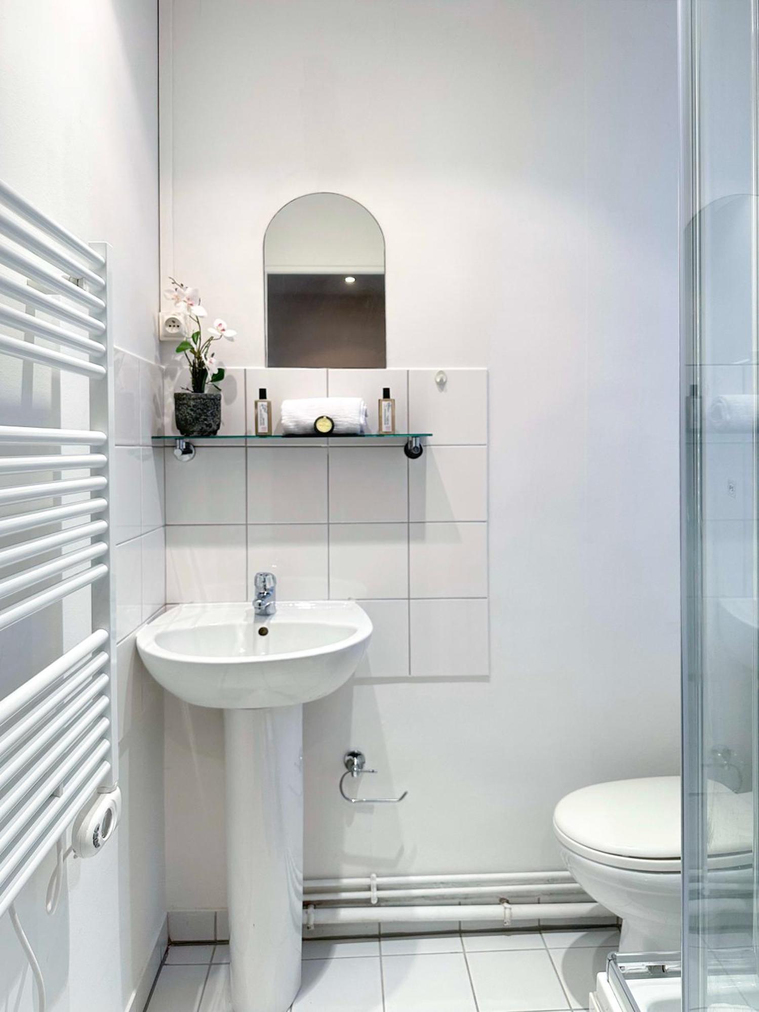 Peaceful Studio In Paris Bagian luar foto